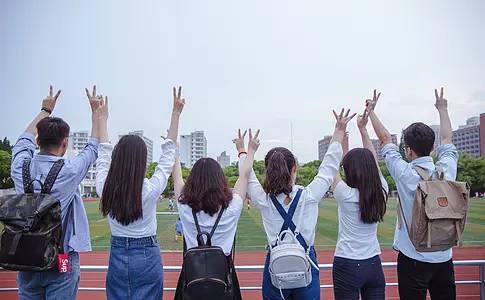 千万别报我们学校啊 学长学姐竟然这样黑自己的学校