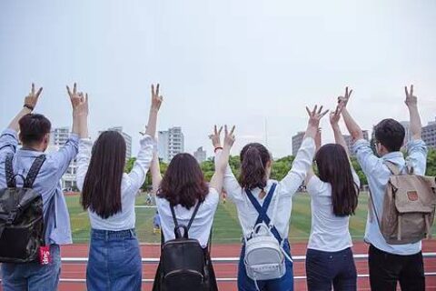 千万别报我们学校啊 学长学姐竟然这样黑自己的学校